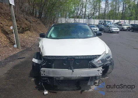 2017 Nissan Maxima 3.5 Platinum z USA, uszkodzony, nr VIN 1N4AA6AP3HC434557